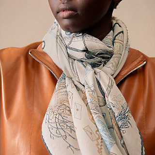 Le Monde d'Hermès shawl 140 - Black | Hermès Mainland China